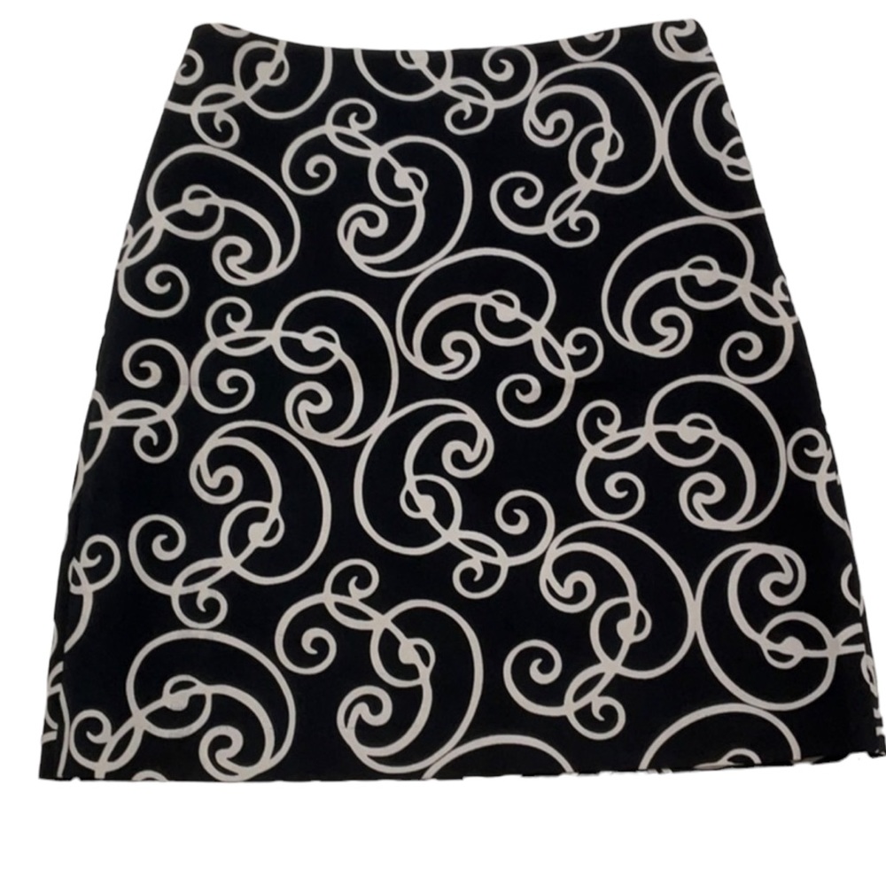 ANN TAYLOR Factory sz 0 Skirt A-Line Lined Swirls Classic Black White